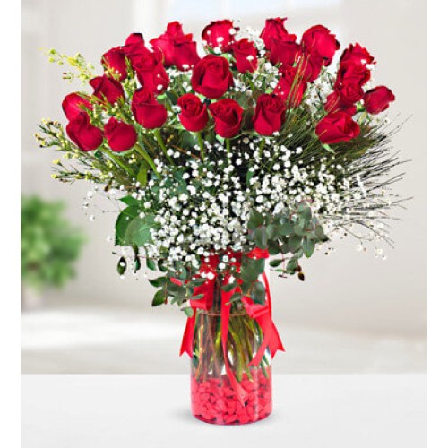 25 Red Roses in Vase