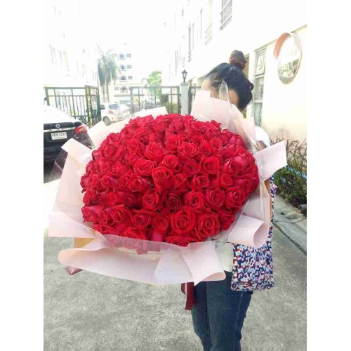 100 Red Roses Bouquet